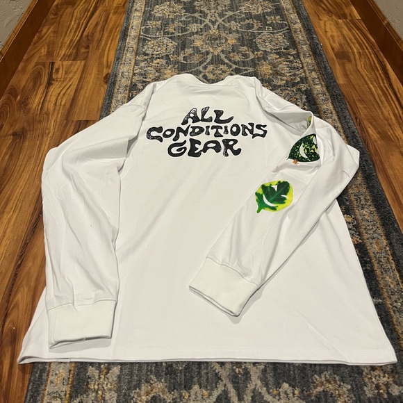 Nike ACG Leaf Shirt - Picture 4 of 4
